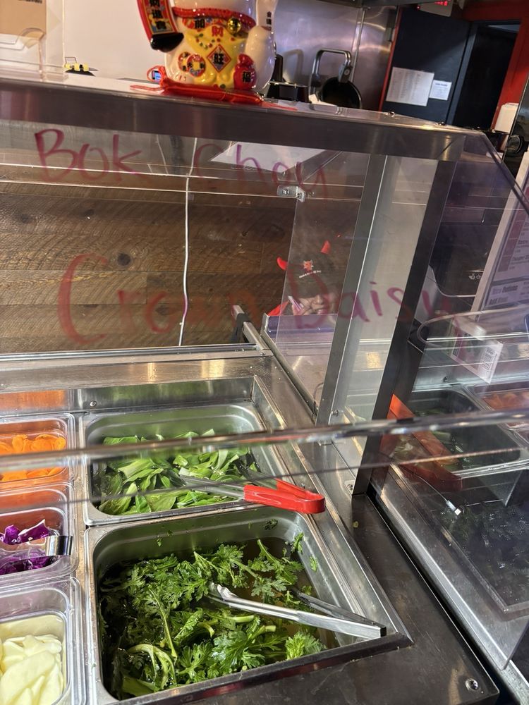 Fresh seasonal vegetables at the MALA NOODLE selection bar